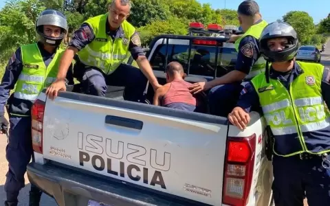 Polic�as se hicieron pasar por choferes de plataformas para atrapar a asaltantes