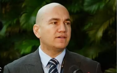 Lorenzo Lezcano.