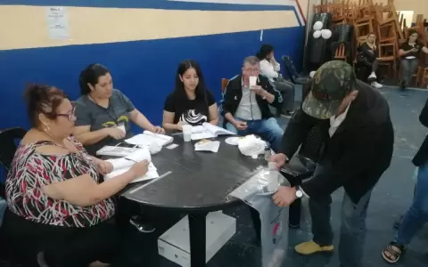 Fiscal�a investigar� presunta inducci�n al voto y compra de c�dulas