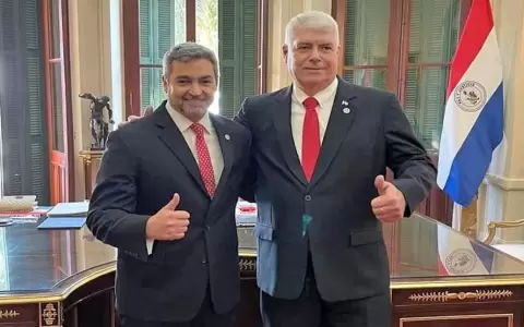 Abdo premia lealtad de Wiens usando Itaip� como empresa particular