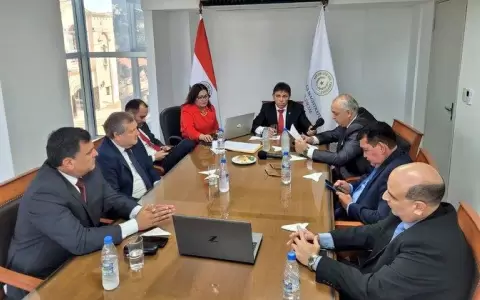 CM remite terna de FGE al presidente Abdo Ben�tez