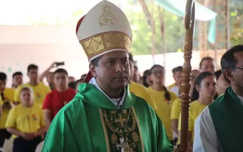 Obispo conden� las injusticias en el pa�s y destac� labor de periodistas de investigaci�n