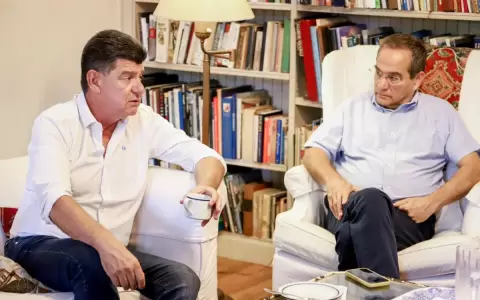 Concertaci�n: Alegre recibi� apoyo de Burt con miras a las elecciones generales