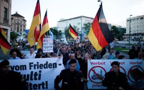 Detuvieron a 25 integrantes de la organizaci�n Ciudadanos del Reich que promov�an un golpe de Estado en Alemania