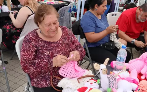 Organizan feria navide�a de emprendedores en Villarrica