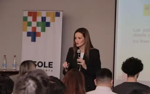 La Concertaci�n �oxigenar� la pol�tica paraguaya, seg�n Soledad N��ez