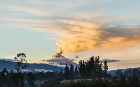 Alerta en Ecuador por emisi�n de ceniza del volc�n Cotopaxi