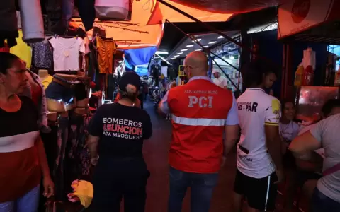 Fiestas seguras: sistema de prevenci�n de incendios en el Mercado 4