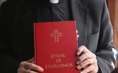 Sacerdote investiga supuesta posesi�n demoniaca de una ni�a de 7 a�os