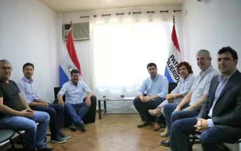 Patria Querida da su apoyo a Efra�n Alegre con miras a las generales