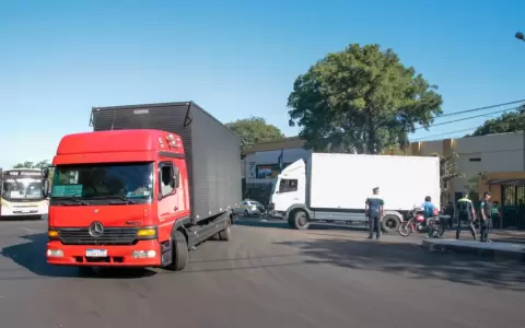 Partieron este mi�rcoles las m�quinas de votaci�n y los maletines rumbo al interior