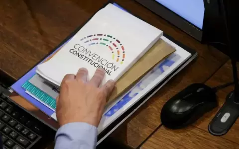 Boric pidi� �no dilatar eternamente� la decisi�n sobre el nuevo proceso constituyente chileno