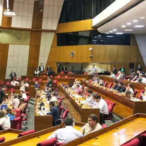 Descarados casos de nepotismo y tr�fico de influencia en el Congreso Nacional