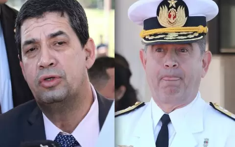 Excomandante de las FF. AA. y hermano de Vel�zquez, pasa a "digno retiro"