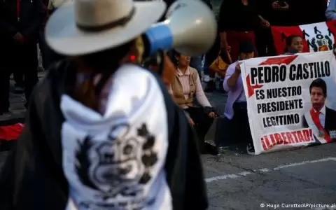 Presidenta de Per� pide di�logo para poner fin a protestas