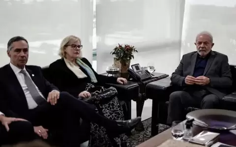 Lula y jefes de los poderes del Estado rechazaron los �actos terroristas� y pidieron serenidad