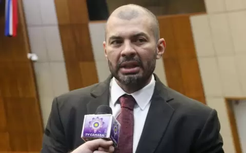 Resaltan informe de intervenci�n municipal a San Pedro del Ycuamandyj�