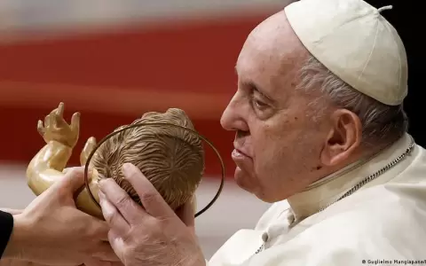 Papa Francisco emprende su viaje internacional n�mero 40