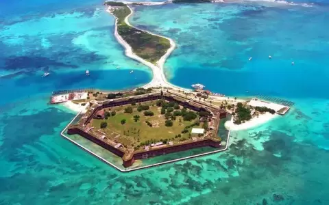 Cerraron un parque nacional en Florida tras la llegada de 300 migrantes cubanos en dos d�as