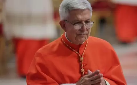 Cardenal Adalberto Mart�nez: "Rechazamos las amenazas contra radio C�ritas"