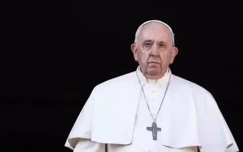 Francisco lamenta intento golpista en Brasil y alerta sobre debilitamiento de la democracia
