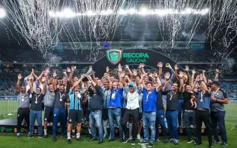 El debut so�ado de Luis Su�rez en Gr�mio: triplete y consagraci�n