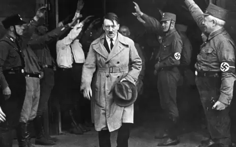 C�mo era el b�nker de Hitler por dentro: paranoia, hedor y la derrota inevitable