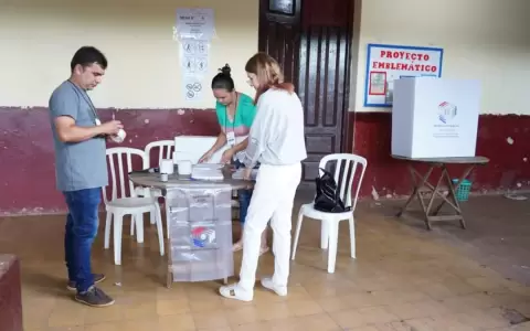 Empiezan los comicios en Guair� para elegir al nuevo gobernador