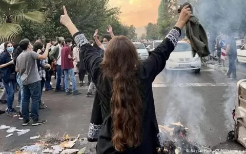 UE y Reino Unido imponen nuevas sanciones a Ir�n por represi�n de protestas