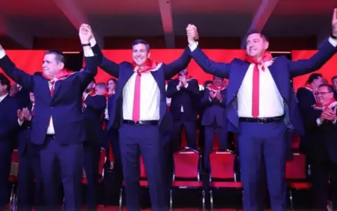 ANR proclama a su nuevo presidente y chapa presidencial