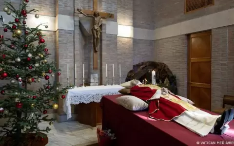 Abre la capilla ardiente de Benedicto XVI en la bas�lica de San Pedro