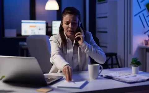 La adicci�n al trabajo tiene s�ntomas similares a los de las adicciones a sustancias, advierte Salud