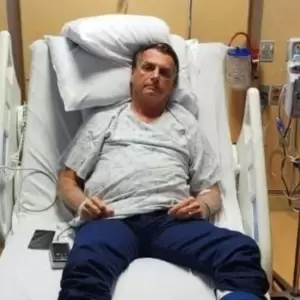 Bolsonaro contin�a en cuidados intensivos "sin previsi�n de alta" pero mejora su funci�n renal