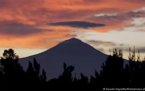 El volc�n Popocat�petl ruge, �cu�n inminente es una potente erupci�n?