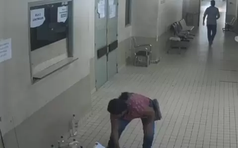 Pol�mica "fila de objetos" para guardar turnos en ventanillas del Hospital Nacional