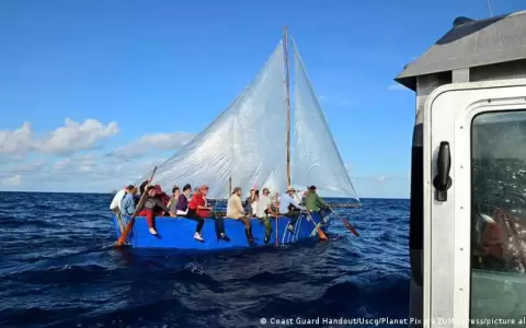 Estados Unidos devuelve a Cuba 68 migrantes interceptados en el mar