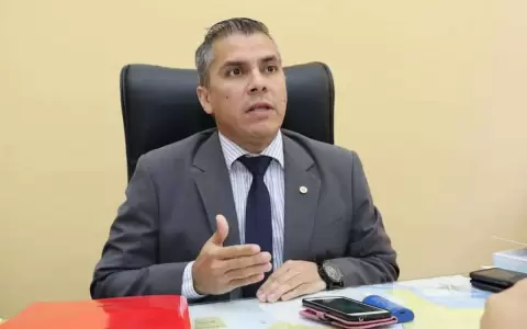 Apoderado colorado dice que la oposici�n est� �desesperada� ante la uni�n de la ANR