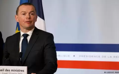 El gobierno franc�s lanza su pol�mica reforma de las pensiones