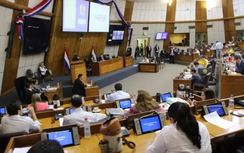 Comisi�n Permanente analiza convocar a una extra en Diputados para tratar presupuesto de Salud