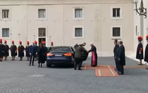 Abdo Ben�tez ya est� en la ciudad del Vaticano donde se reunir� con el papa Francisco