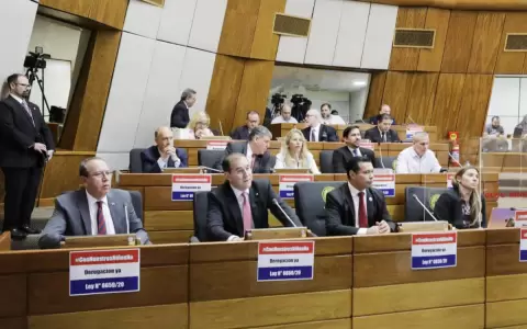 Gobierno, sin rumbo claro ni estrategias sobre Itaip� 2023