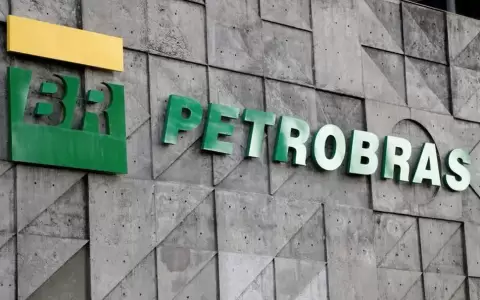 Los precios de la gasolina: primera crisis del gobierno de Lula da Silva en Brasil