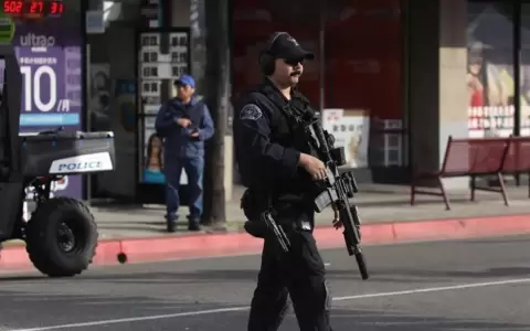 La Polic�a busca a un hombre asi�tico como presunto autor del tiroteo en EE. UU.