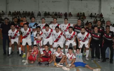 F�tbol de sal�n: Villeta y San Antonio golean en el debut