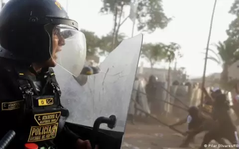 Per� registra violentas protestas y m�s personas heridas en Lima