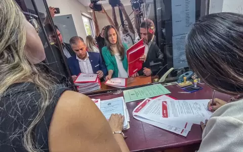 Inscriben ante el TSJE unas 768 candidaturas coloradas con miras a las generales