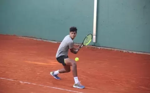 Daniel Vallejo alcanza su segunda semifinal como tenista profesional