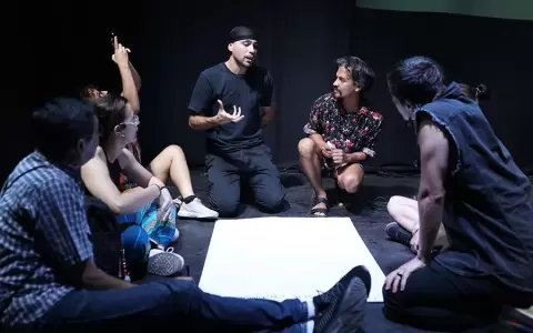 "Emergentes": di�logo abierto con artistas de Itap�a