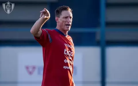 El probable onceno de Sava en su debut como DT azulgrana