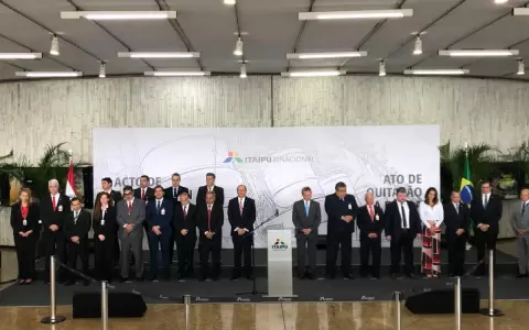Acto oficial en Hernandarias: Itaip� finiquit� pago total de deuda